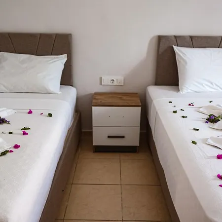7 Brothers Hotel