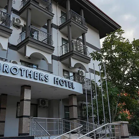 7 Brothers Hotel