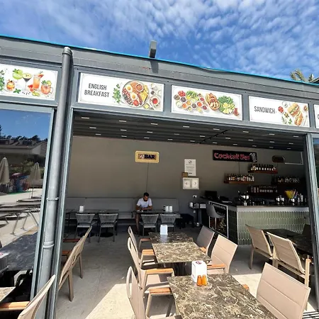 מלון 7 Brothers מרמריס